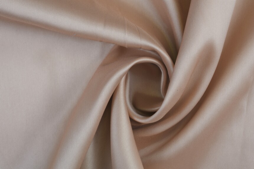 розовый песок