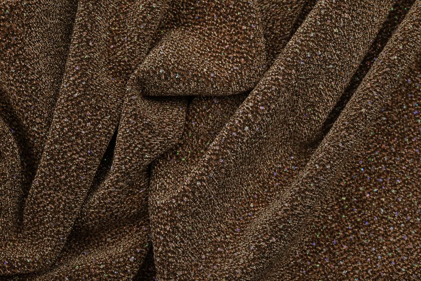 коричневый