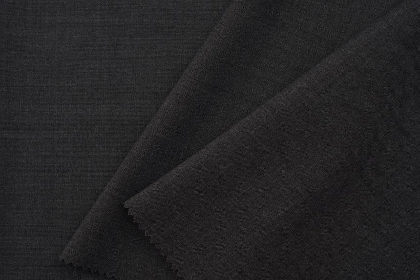 темно-серый