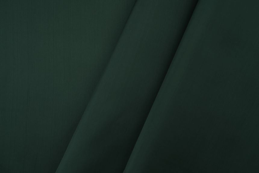 темно-зеленый