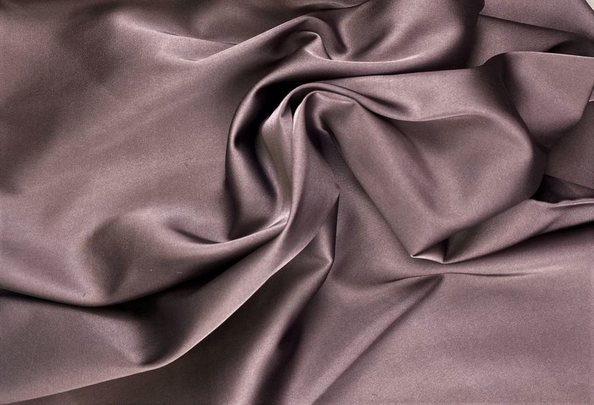 темно-лиловый