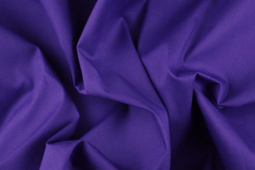 фиолетовый