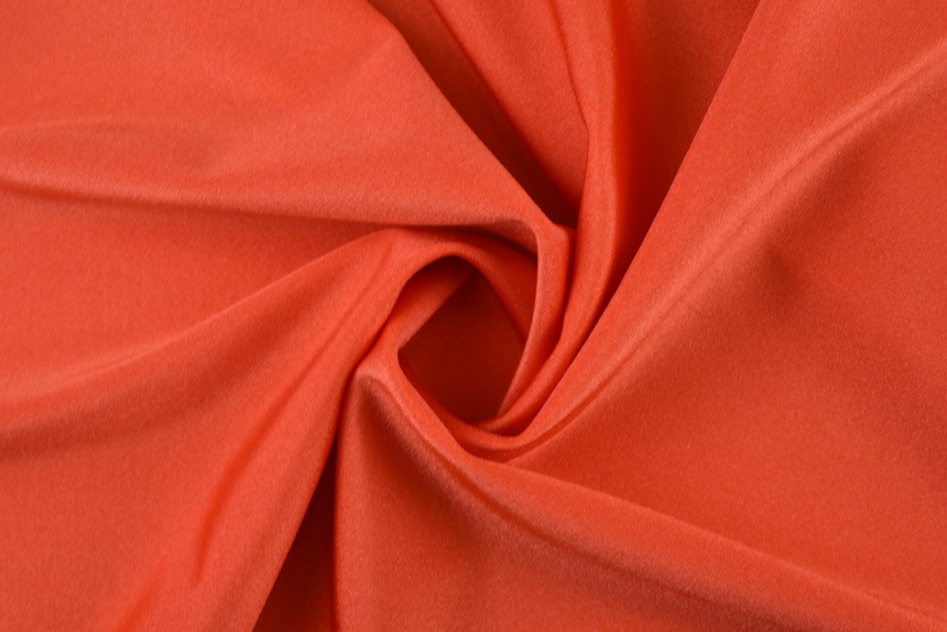 огненно-красный