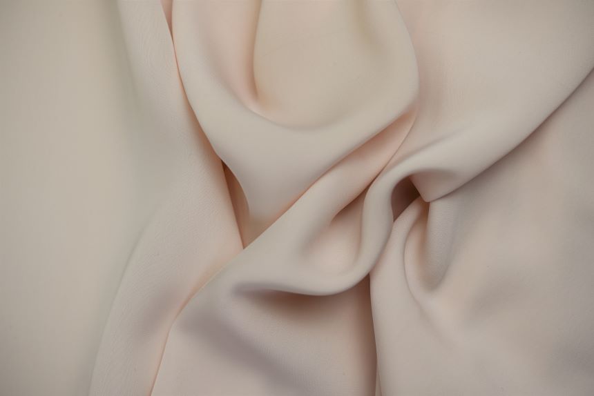 бледно-розовый