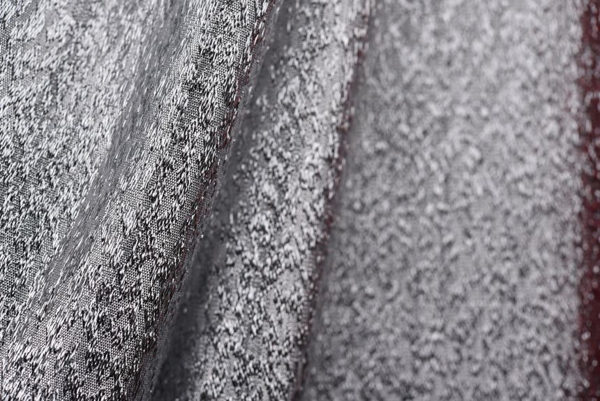 серебряный