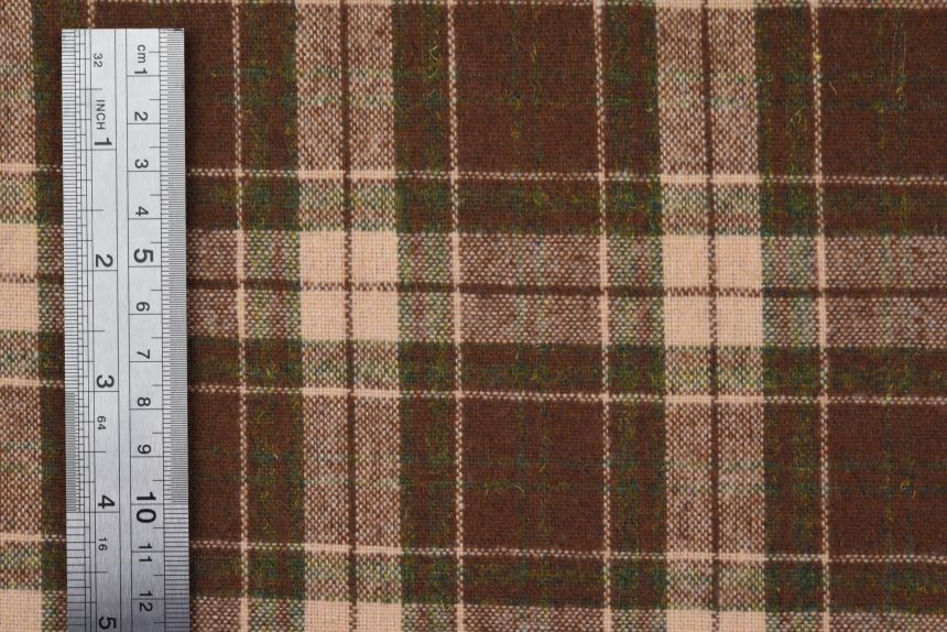 коричневый