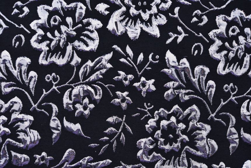 серебряный