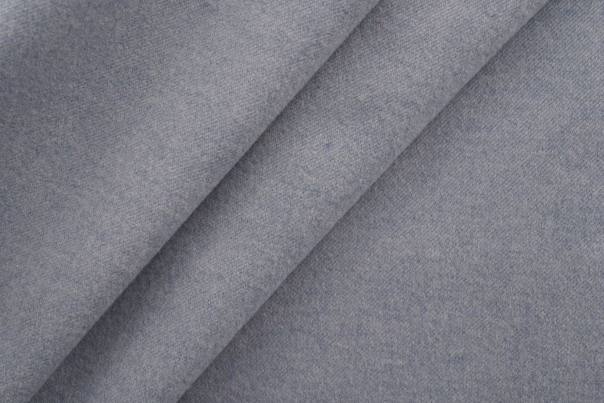 серо-голубой