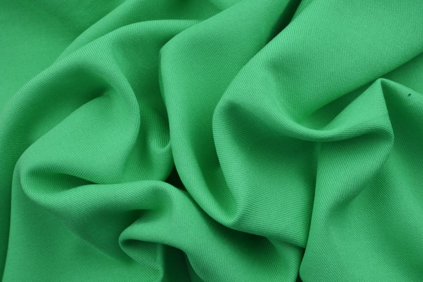 ярко-зеленый