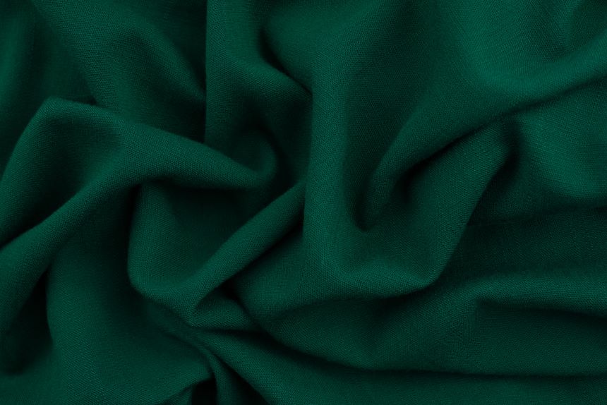 темно-зеленый