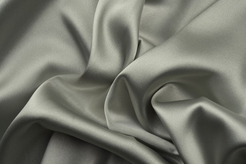 серебряный