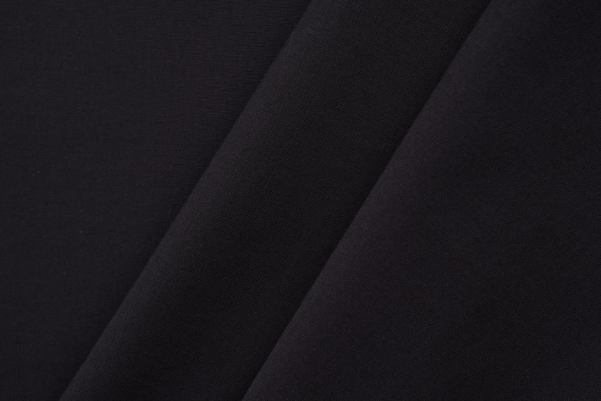 темно-коричневый