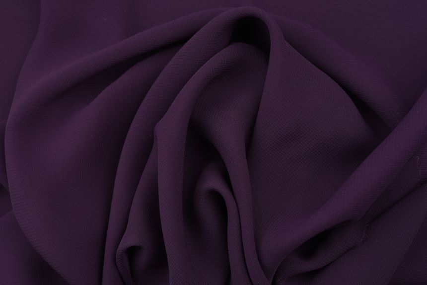 фиолетовый