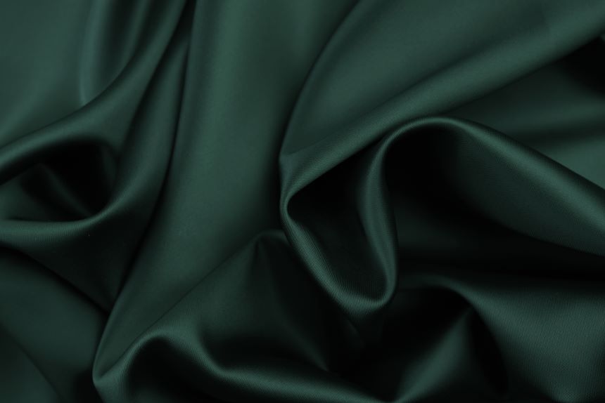 темно-зеленый