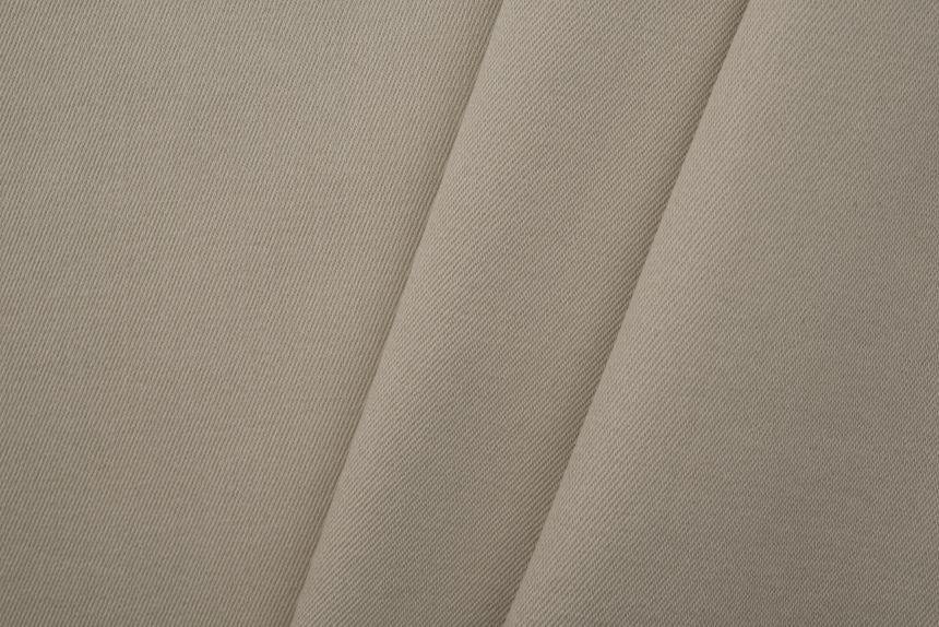 светло-бежевый