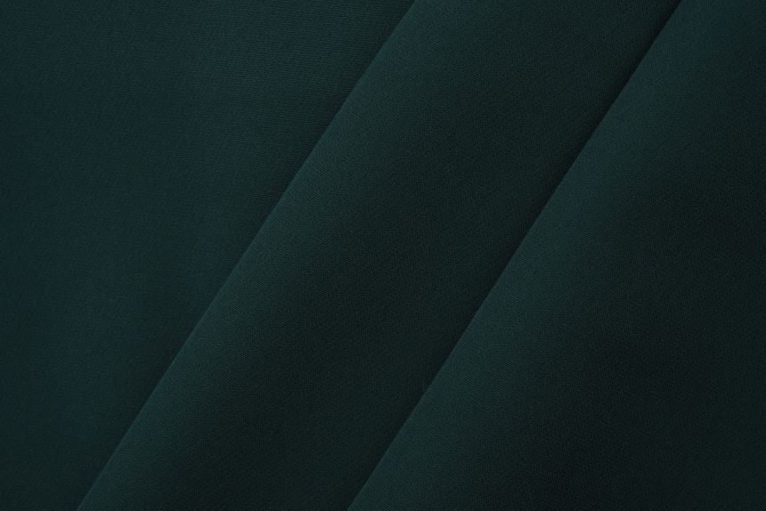 темно-зеленый