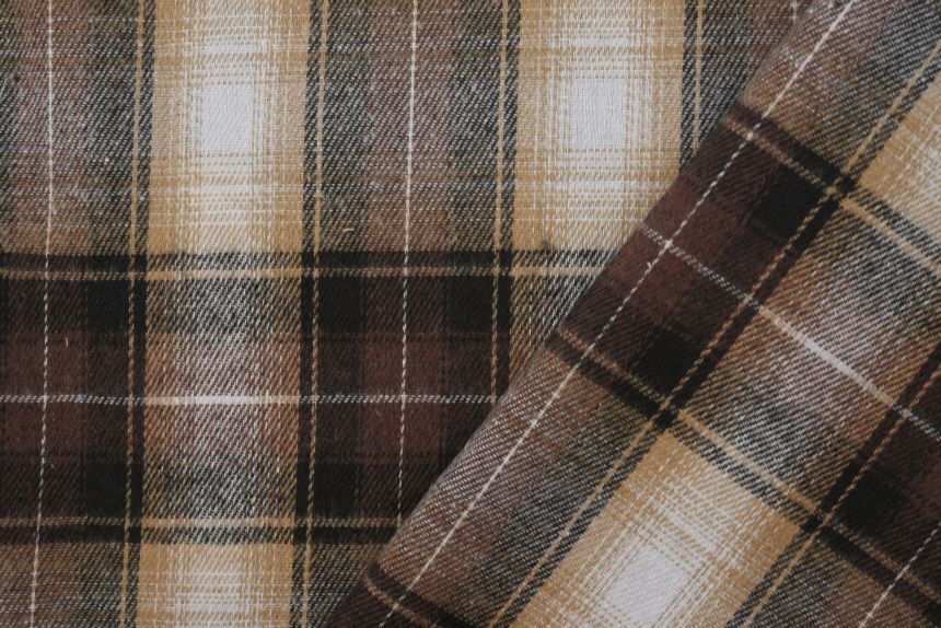 коричневый