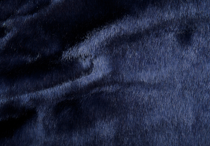 темно-синий