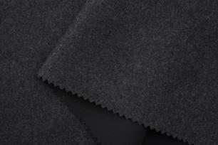 темно-серый